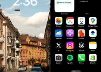 A lockscreen and homescreen from an iPhone
