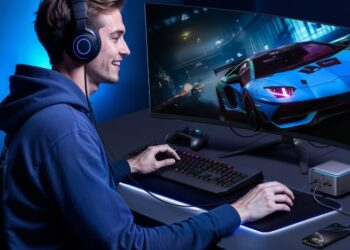 Anker’s first Thunderbolt 5 dock has a built-in power supply