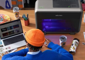 Anker’s new UV Printer E1 can create fake wood and paint textures.