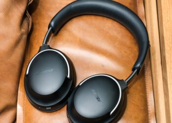 Bose’s QuietComfort Ultra are nearly $200 off in refurbished condition