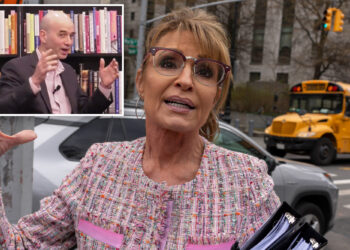 Ex-NY Times editor breaks down in tears, apologizes to Sarah Palin