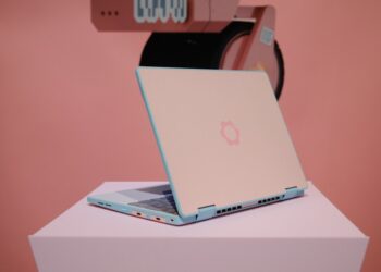 Framework delays Laptop 12 orders in the US over tariffs