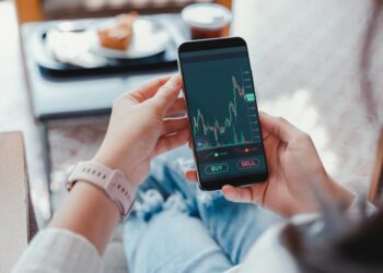 Cryptocurrency investment has surged into mainstream finance, becoming an enticing yet often daunting venture for beginners.