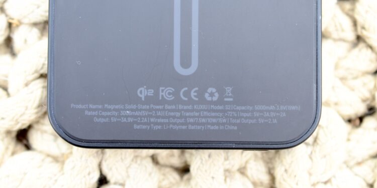 “Battery Type: Li Polymer.” But not really.