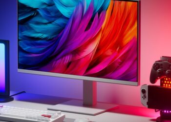 Nanoleaf’s new pegboard dock lights up your accessories and room