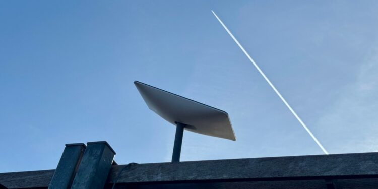 New Starlink subscription drops hardware price to $0