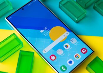 Samsung resumes its troubled One UI 7 rollout