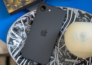 Trump’s tariffs put the iPhone in a tough spot