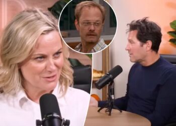 Amy Poehler and Paul Rudd were scolded on 'Wet Hot American Summer' set by this fellow cast member
