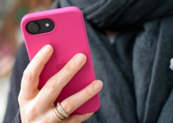 Apple opposes Texas app store age verification bill