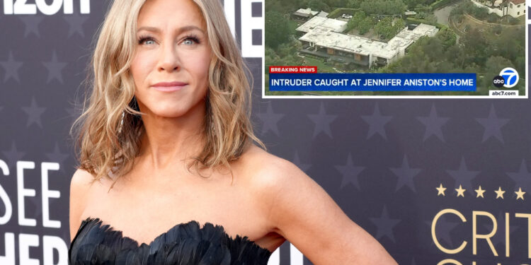 Jennifer Aniston inside $21M home when man crashed through gate: report