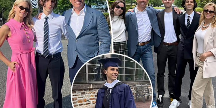 Jerry Seinfeld takes rare photo with 3 kids at Duke graduation