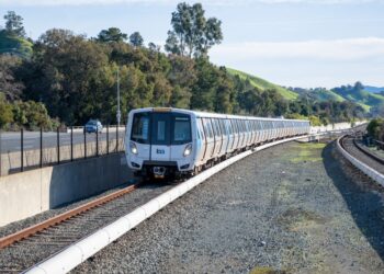 SF’s BART expects ‘major delays’ after a computer problem ground subways to a halt