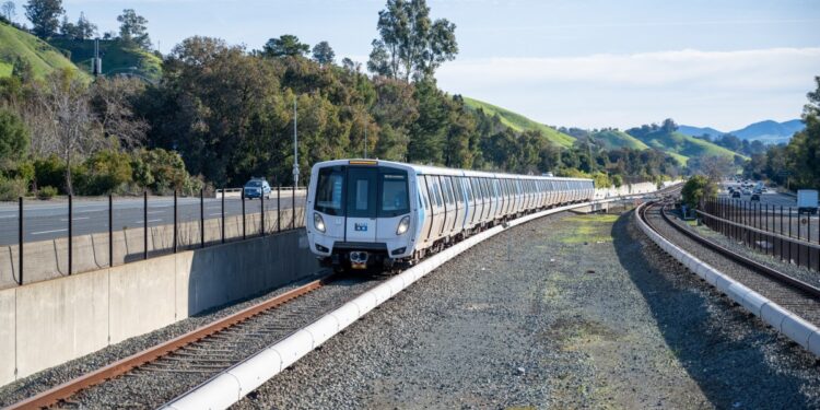 SF’s BART expects ‘major delays’ after a computer problem ground subways to a halt