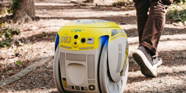 The cargo-carrying Gitamini robot is getting a Star Wars droid makeover