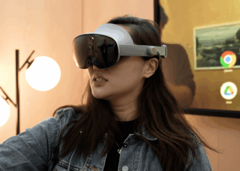 The Project Moohan VR headset.