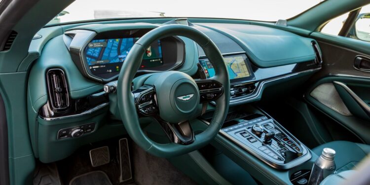 Apple CarPlay Ultra hands-on: more continuity, less disruption