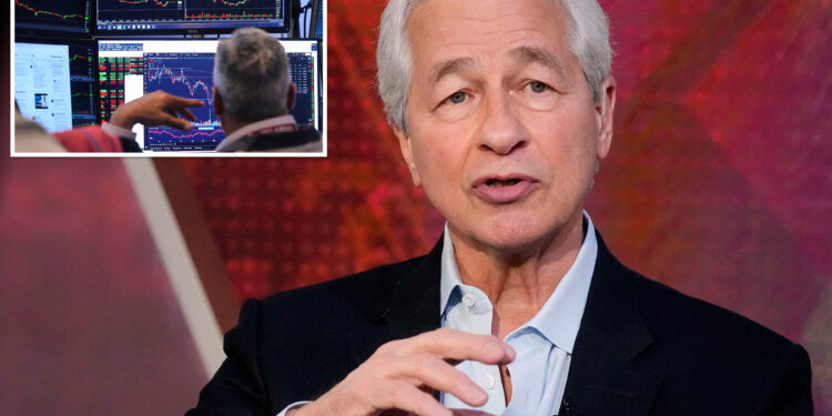 JPMorgan Chase CEO Jamie Dimon issues stark warning on economy