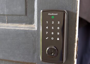 Kwikset Halo Select review: A smart compromise