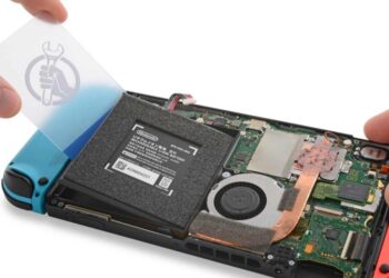iFixit is retroactively giving the Nintendo Switch a 4/10 on repairability