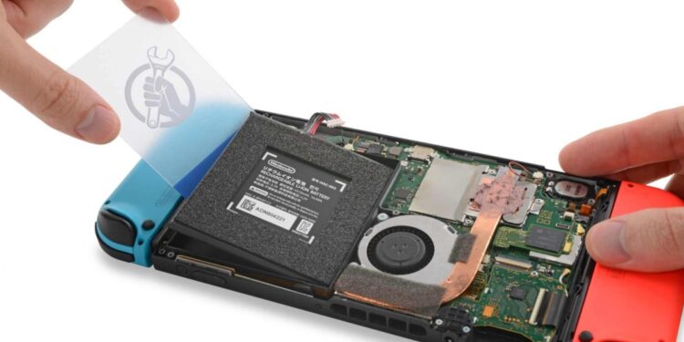 iFixit is retroactively giving the Nintendo Switch a 4/10 on repairability