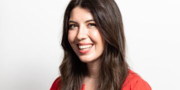 The Verge hires Hayden Field as senior AI reporter