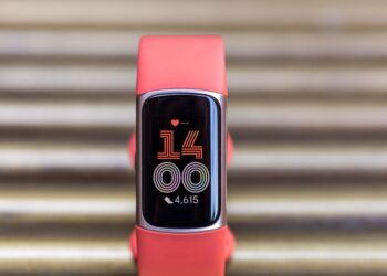 Fitbit’s Charge 6 fitness tracker is at its lowest price ever at Walmart