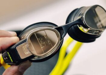 Form’s Smart Swim 2 goggles add heart rate tracking