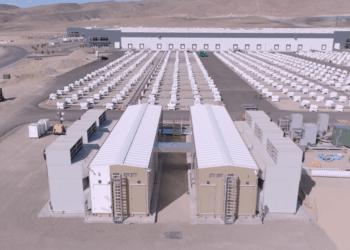 GM and Redwood teaming up to make batteries for energy storage