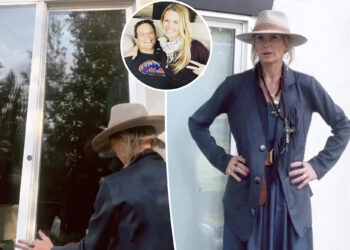 Kelley Wolf struggles to enter family home during live stream after Scott Wolf drops restraining order