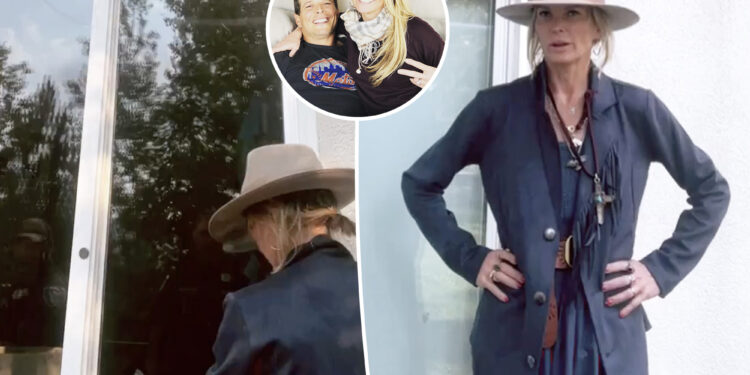 Kelley Wolf struggles to enter family home during live stream after Scott Wolf drops restraining order