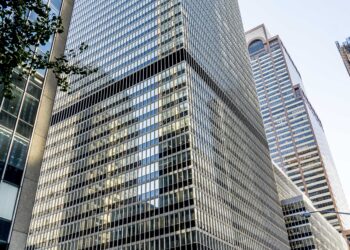 Building at 1285 Avenue of the Americas, Midtown Manhattan.