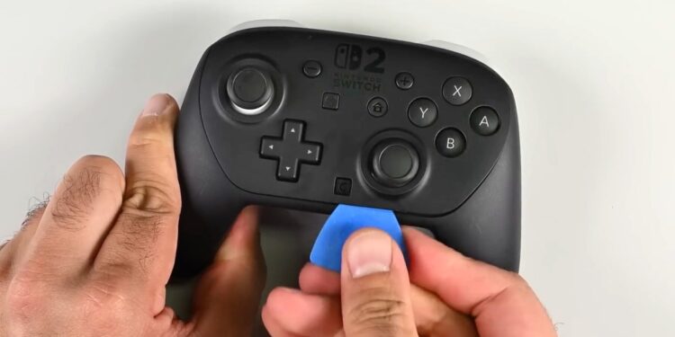 iFixit: the Switch 2 Pro is a ‘piss-poor excuse for a controller’