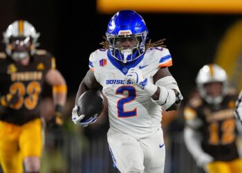 Ashton Jeanty is pictured during Boise State's game in November 2024.