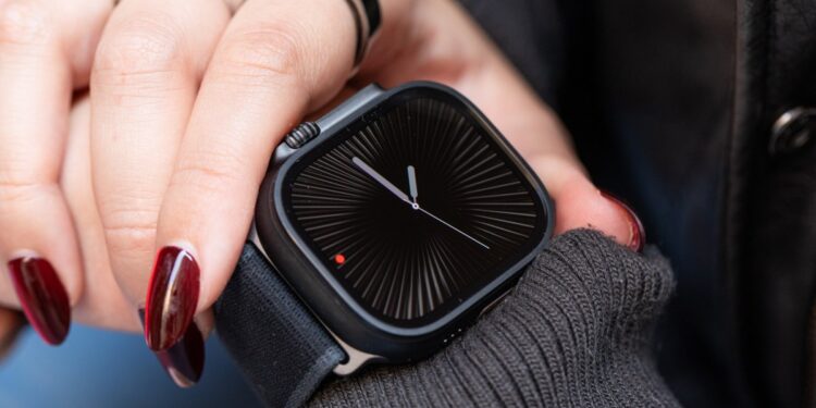 Apple Watch’s restored blood oxygen tracking attracts another lawsuit