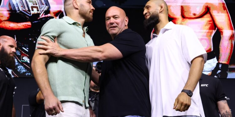 Dricus Du Plessis and Khamzat Chimaev face off before UFC 319.