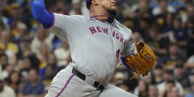 Frankie Montas, who has struggled since returning to the Mets' rotation, allowed three runs, one earned, in three innings after replacing Reed Garrett who was the opener in the first inning of the Mets' 7-4 loss to the Brewers on Aug. 9. 2025.