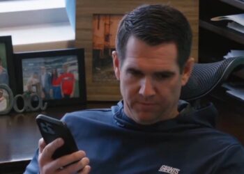 Giants general manager Joe Schoen talks on the photo during Episode 2 of "Hard Knocks."