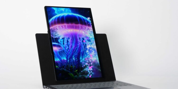 Lenovo leaks show concept laptop with rotating display