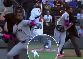 Mariners’ Victor Robles ejected from rehab game after throwing bat toward pitcher who nearly hit him