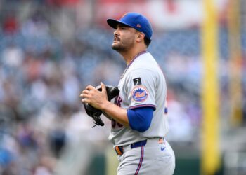 Sean Manaea reacts during the Mets-Nationals game on Aug. 21, 2025.
