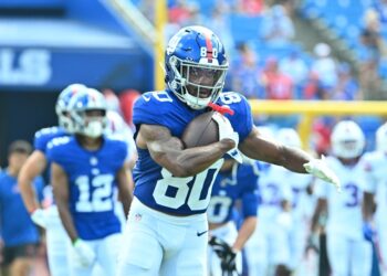Giants wide receiver Montrell Washington (80) on the field before a game against the Buffalo Bills at Highmark Stadium.