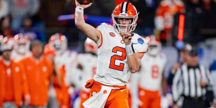 Clemson quarterback Cade Klubnik throwing a football.