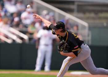 Bubba Chandler pitching for the Pittsburgh Pirates.