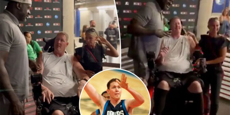 Shawn Bradley makes rare public appearance after bike accident that paralyzed him
