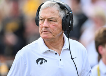 Bet $5, get $300 in bonus bets if your bet wins for Iowa vs. Iowa State