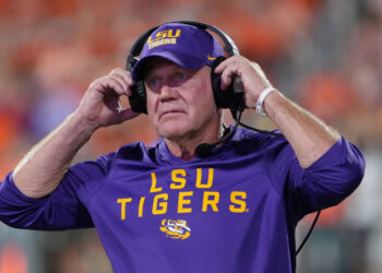 Bet $5, get $300 in bonus bets win or lose for Week 3 of the college football season