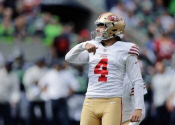 49ers quarterback on the field.