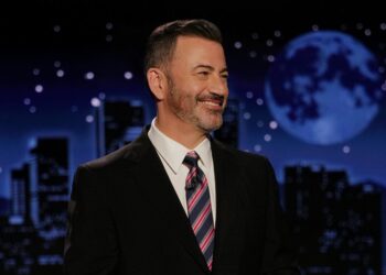 ABC affiliates end their boycott, putting Jimmy Kimmel back on the air nationwide