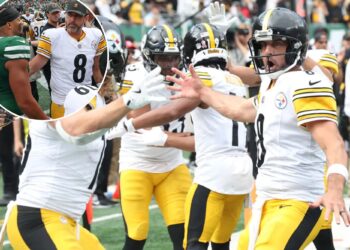 Aaron Rodgers rips Jets hearts out in unbelievable finish to Steelers debut